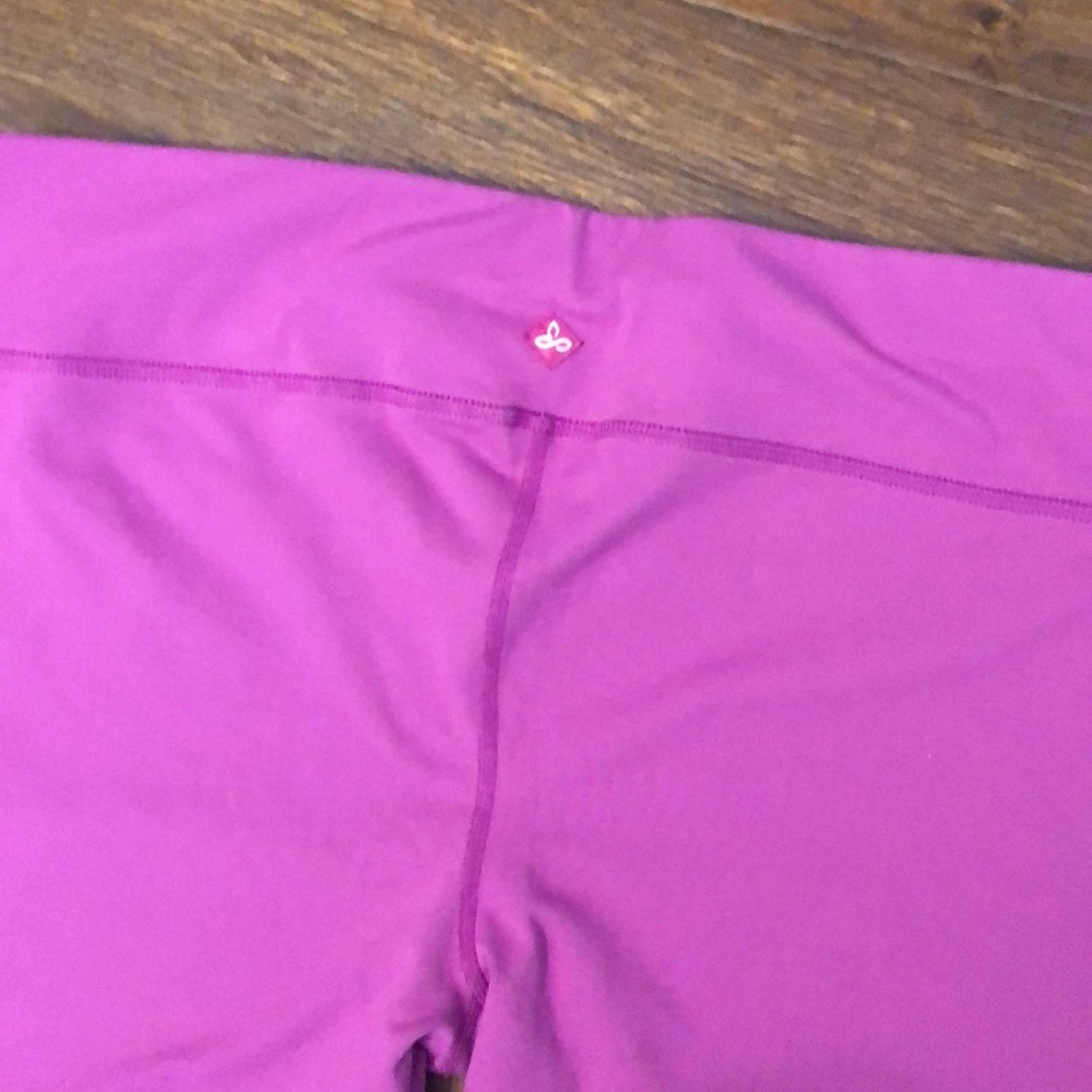 Prana Fuschia Pink Capri Yoga Pants - Picture 4 of 4